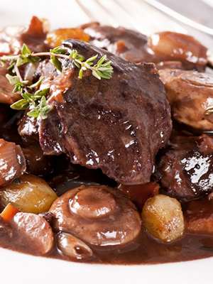 Мясо с рыжиками: рецепты сытных блюд